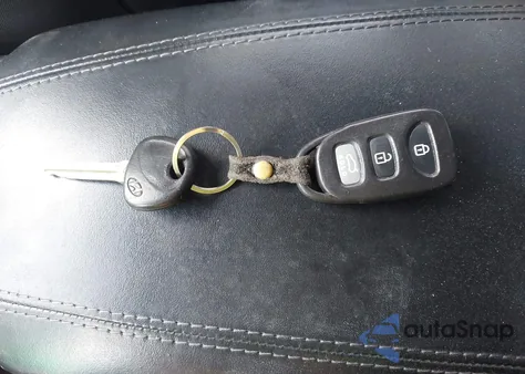 2013 Hyundai Genesis 2.0T z USA, uszkodzony, nr VIN KMHHT6KD5DU088230